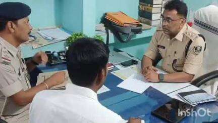 सौर बाज़ार: सौर बाजार थाना में अनुमंडल पुलिस पदाधिकारी ने विभिन्न मामलों की समीक्षा की