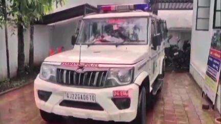 સાગબારા: કાનાપાડા નિશાળ ફળિયા ખાતે એક મહિલાએ ઝેરી દવા પી લેતા મોત થતા સાગબારા પોલીસ સ્ટેશન એ જાણ જોગ ફરિયાદ નોંધાઇ.