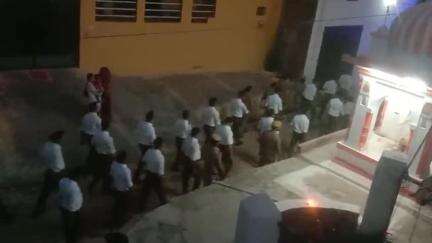 चरखारी: RSS #पथ_संचलन भारत माता की जय