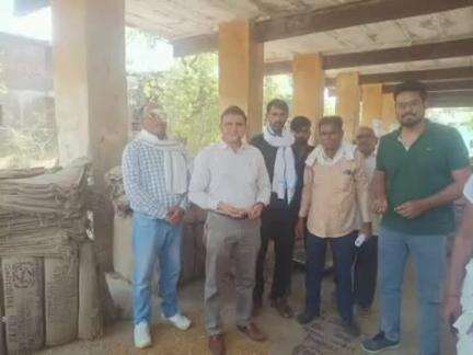 चौथ का बरवाड़ा: कृषि उपज मंडी चौथ का बरवाड़ा में चल रही सरसों व चने की सरकारी खरीद का तहसीलदार ने किया निरीक्षण, दिए आवश्यक दिशा-निर्देश