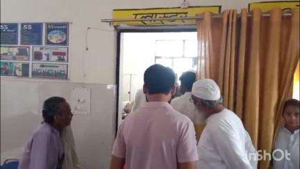 हरदोई: बावन ब्लॉक के मठिया बाग के पास मधुमक्खियों के हमले में तीन लोग घायल, एक की हालत गंभीर, सीएचसी में भर्ती
