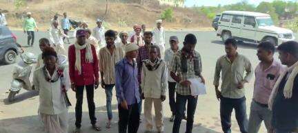 चिखली: नयागांव को ग्राम पंचायत बोरमाता में यथावत रखने की मांग को लेकर SDM को सौंपा ज्ञापन