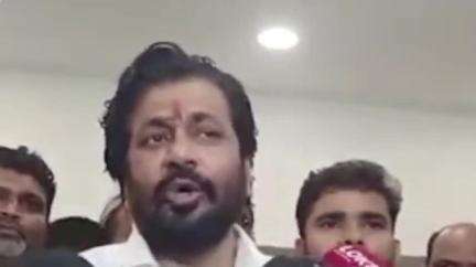 चांदूर बाजार: शेतकऱ्यांची कर्जमाफी होईपर्यंत आम्ही चूप बसणार नाही, माजी आमदार बच्चू कडू यांची मुंबई येथून प्रसिद्धी माध्यमाला माहिती