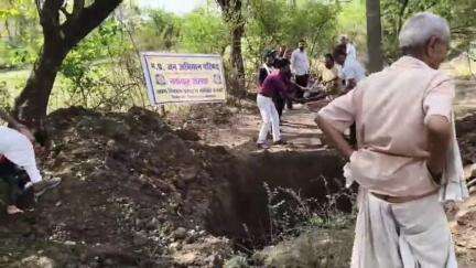 पिपरिया: पिपरिया के ग्राम बनवारी में जल गंगा संवर्धन अभियान के तहत जल चौपाल और श्रमदान हुआ