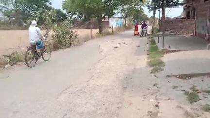 डुमरियागंज: रामायण सर्किट से जुड़े मां वटवासनी गालापुर मंदिर को जाने वाला चौखड़ा गालापुर मार्ग हुआ खराब #jansamasya