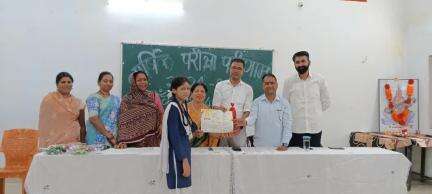 कन्या क्रमांक 2 स्कूल के 9, 11वी के परीक्षा परिणाम घोषित किया गया सभी छात्रों को प्रोत्साहित किया गया
