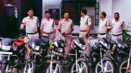 अमरवाड़ा: अमरवाड़ा पुलिस ने 6 चोरी हुई मोटरसाइकिलें ज़ब्त कीं, चोर नाज़िम और अभिषेक गिरफ्तार