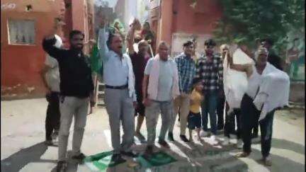 कैलारस: पहलगांव आतंकी हमले के विरोध में MDS स्थित कालीमाता मंदिर परिसर में सैकड़ों ने किया विरोध प्रदर्शन