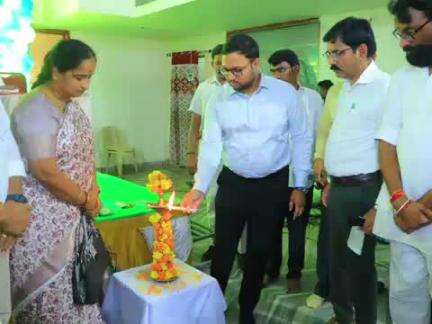 హుజూర్ నగర్: భూభారతిపై రైతులు అవగాహన పెంచుకోవాలి: హుజూర్నగర్​లో కలెక్టర్ తేజస్