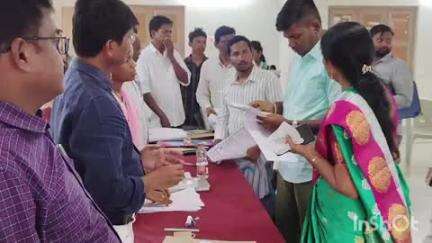 భద్రాచలం: నూతనంగా హాస్టల్ వెల్ఫేర్ అధికారులుగా ఎంపిక కాబడిన అభ్యర్థుల సర్టిఫికెట్ల పరిశీలన కార్యక్రమంలో పాల్గొన్న ITDA PO రాహుల్
