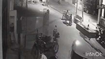 शिवगंज: शिवगंज में महिला पर पाकिस्तान मुर्दाबाद के बैनर हटाने का आरोप, स्थानीय पार्षदों ने दर्ज कराई रिपोर्ट
