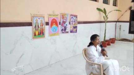 साकोली: सेंदूरवाफा येथे हनुमान मंदिरात सात दिवशीय तणावमुक्त राजयोग मेडिटेशन शिबिरात ब्रह्मकुमारी टिनेश्वरी दिदी यांचे मार्गदर्शन