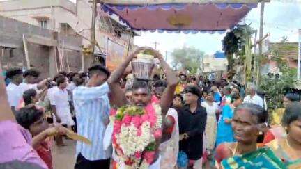 சிங்கம்புனரி: பிரான்மலையில் குன்றக்குடி அடிகளார் தலைமையில் உலக நன்மை விவசாயம் செழிக்க வேண்டி பால்குடம் எடுத்து பக்தர்கள் வழிபாடு