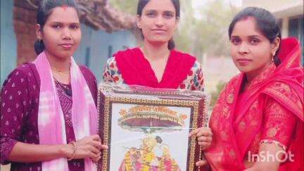 भवनाथपुर: अकलवानी की छाया कुमारी को यूपीएससी परीक्षा में सफलता मिलने पर जिला परिषद सदस्य ने किया सम्मानित