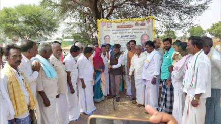 ಕೂಡ್ಲಿಗಿ: ಹುಡೇಂ, ಮೀನಕೆರೆ ಗ್ರಾಮ ಸೇರಿದಂತೆ ವಿವಿಧ ಗ್ರಾಮಗಳಲ್ಲಿ ರಸ್ತೆ ಹಾಗೂ ವಿವಿಧ ಕಾಮಗಾರಿಗಳಿಗೆ ಚಾಲನೆ ನೀಡಿದ ಶಾಸಕ ಶ್ರೀನಿವಾಸ್