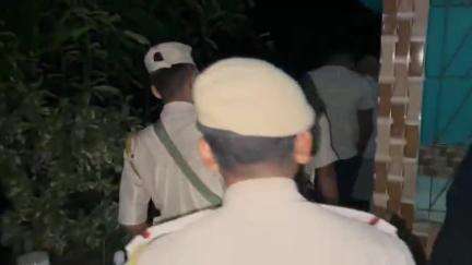 শিৱসাগৰ: নগৰৰ মাজমজিয়াত সংঘটিত ভয়ংকৰ চুৰি কাণ্ড, দৰ্জা-খিৰিকি ভাঙি লুট-পাত চলাই চোৰে