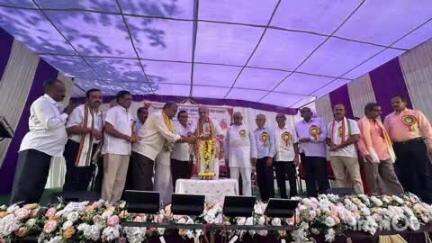 ಯಲ್ಲಾಪುರ: ಇಡಗುಂದಿಯ ವಿವಿಧೋದ್ದೇಶ ಪ್ರಾಥಮಿಕ ಕೃಷಿ ಗ್ರಾಮೀಣ ಸಹಕಾರಿ ಸಂಘದ ವಜ್ರ ಮಹೋತ್ಸವ, ಶಾಸಕ ಹೆಬ್ಬಾರ್ ಭಾಗಿ