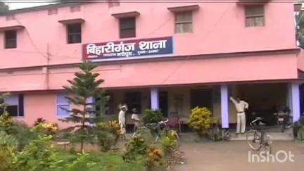 बिहारीगंज: मारपीट और धमकी देने के मामले में बिहारीगंज थाना रोड से अभियुक्त को पुलिस ने किया गिरफ्तार
