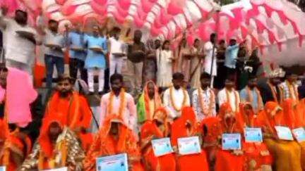 बांसगांव: गगहा के गजपुर में मानव शिक्षा सेवा संस्थान के तत्वावधान में 5वीं बार 21 वर-वधुओं का सामूहिक विवाह समारोह हुआ आयोजित