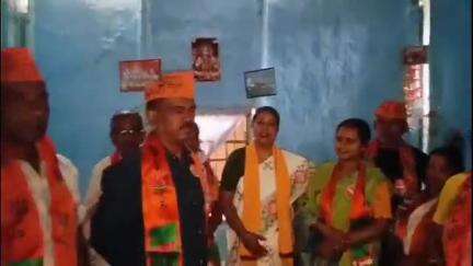 শিৱসাগৰ: বেজগাঁ‌ওত  বিজেপি দলত যোগদান কৰিলে ১০ টা পৰিয়ালে,উপস্থিত বিজেপিৰ ৰাজ্যিক সদস্যা