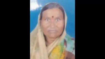 मलकापूर: राष्ट्रीय महामार्गावरील वाघुड पुलाजवळ अज्ञात वाहनाच्या धडकेत महिला ठार