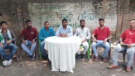 आदित्यपुर गम्हरिया: JMU के पदाधिकारियों ने बीको मोड़ पर संपर्क कार्यालय में प्रेस कॉन्फ्रेंस की, मजदूर दिवस पर महारैली का होगा आयोजन