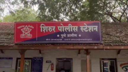 शिरूर: शिरसगाव काटा येथे एका वादग्रस्त रस्त्याच्या खुल्या वापराबाबत तहसीलदारांनी दिलेल्या आदेशाला विरोध करणाऱ्यांवर गुन्हा दाखल