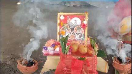 ময়নাগুড়ি: দীঘায় জগন্নাথ মন্দিরের উদ্ভোদন করবেন মুখ‍্যমন্ত্রী সেই কারনে পদমতি ২ অঞ্চলে মহাযজ্ঞে মেতে উঠলেন  প্রায় শতাধিক ভক্ত