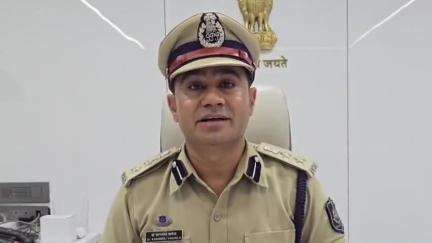 વલસાડ: આલોક કંપનીને ઉડાવી દેવાની ધમકી આપનાર ઝડપાયો જિલ્લા પોલીસવડા ડોક્ટર કરણરાજ વાઘેલાએ એસપી કચેરી થી વિગત આપી