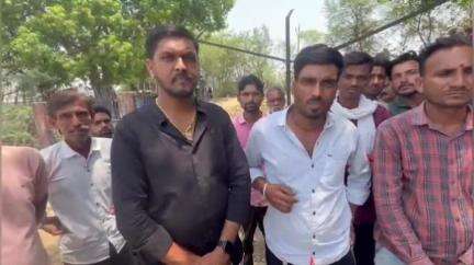 गोटेगांव: ओवरवोल्टेज बना किसानों केलिए परेशानी 10 घंटे में 3 घंटे मिल रही बिजली किसान पहुंचे झिरनापावरहाउस किया हंगामा#jansamasya