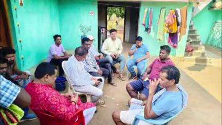 କଣ୍ଟାବାଞ୍ଜି: ଡେଙ୍ଗପଦର ଗାଁରେ ବିଷାକ୍ତ ସାପ କାମୁଡା ରେ ମହିଳା ଙ୍କ ମୃତ୍ୟୁ ଘଟଣା -ପରିବାର ଲୋକ ଙ୍କୁ ଭେଟିଲେ କଣ୍ଟାବାଞ୍ଜି ବିଧାୟକ
