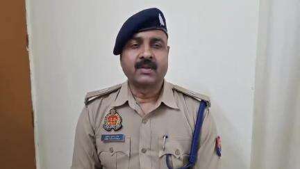 बरहज: थाना तरकुलवा क्षेत्र में हत्या के मामले में वांछित अभियुक्त को मईल पुलिस ने किया गिरफ्तार, एएसपी ने दी जानकारी