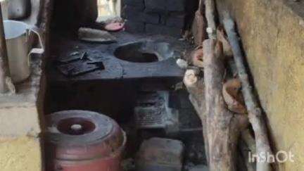 റാന്നി: പെരുനാട് വയറൻ മരുതിയിലെ ഹോട്ടലിൽ നിന്ന് വലിയ പൊട്ടിത്തെറി ശബ്ദം, ഉടമയെ കസ്റ്റഡിയിലെടുത്തു