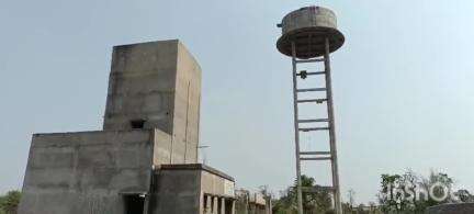 जयनगर: घरौजा में करोड़ों की लागत से निर्माणाधीन जलमीनार पिछले 4 साल से निर्माण कार्य बंद पड़ा है
#jansamasya