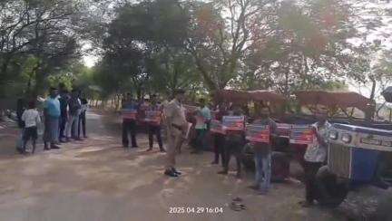 जांजगीर: ग्राम भादा में जांजगीर पुलिस द्वारा जन जागरूकता कार्यक्रम का आयोजन किया गया