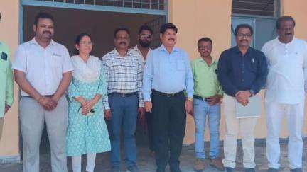 तिरोड़ी: तिरोड़ी में प्रस्तावित केंद्रीय विद्यालय स्थल का उपायुक्त ने विधायक के साथ किया निरीक्षण, मूलभूत सुविधाओं का लिया जायजा