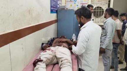 कैलारस: झुंडपुरा नहर पर कार की टक्कर से बारात में जा रहे बाइक सवार मामा-भांजे गंभीर रूप से घायल, कैलारस से मुरैना रेफर