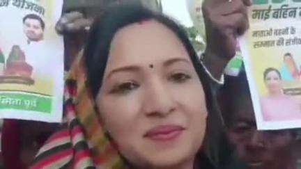 परिहार: सिरसिया गांव में RJD नेत्री ने माई बहन योजना की जानकारी दी