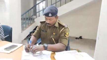 रफीगंज: रफीगंज थाना क्षेत्र के निमा वाजित गांव में जमीन विवाद को लेकर हुई मारपीट में प्राथमिकी दर्ज, सात आरोपी नामजद