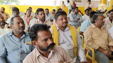 భీమడోలు మండలం పోలసానిపల్లిలో TDP కార్యకర్తల సమావేశంలో పాల్గొన్న జిల్లా అధ్యక్షులు గన్ని వీరాంజనేయులు