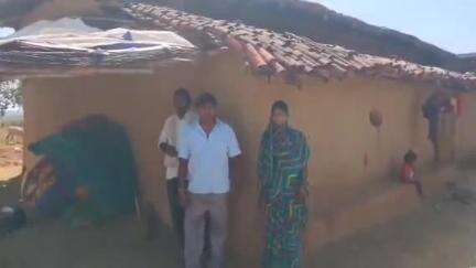 चैनपुर: ओड़नार गांव में अबुआ आवास योजना के लिए रिश्वतखोरी, बिचौलिए ने लाभुक से लिए 15 हजार रुपये