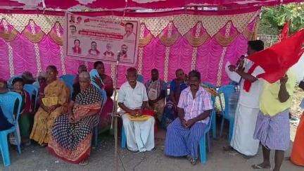 ஸ்ரீரங்கம்: நாகமங்கலம் தேசிய நெடுஞ்சாலையில் கழிவுநீர் தேங்கியதால் தனியார் மருத்துவமனைக்கு வரும் மக்கள் அவதிப்படுவதை கண்டித்து ஆர்ப்பாட்டம் #localissue