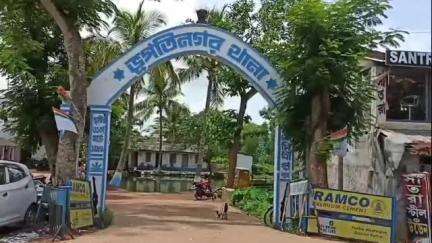 খেজুরি ১: নিষিদ্ধ বাজির বিরুদ্ধে অভিযান চালিয়ে উদ্ধার প্রায় ৪০০কেজি বাজি ও মশলা,গ্রেপ্তার ৪,আজ জেলা পুলিশ সূত্র জানাগেছে