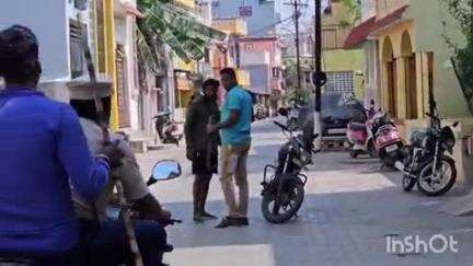 அரக்கோணம்: அரக்கோணத்தில் பட்ட கத்தியுடன் சுற்றுத் திரிந்த வாலிபர் கைது போலீசார் நடவடிக்கை