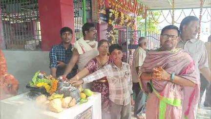 పట్టణంలో శివలింగాకారంతోపాటు నందీశ్వరుడు విగ్రహాల ప్రతిష్టాపన మహోత్సవం
