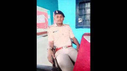 शंकरपुर थाना आवेदन देने गए पीड़ित के साथ थाना अध्यक्ष रोशन कुमार ने की मारपीट पीड़ित ने एसपी संदीप सिंह को दीलिखित आवेदन