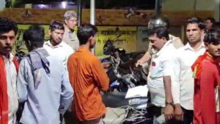 दुधि: झारो खुर्द गांव के पास तेज रफ्तार बाइक ने राहगीर को मारी टक्कर, जिला अस्पताल किया गया रेफर