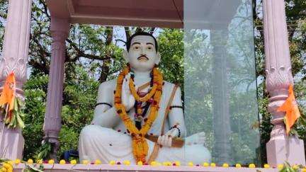 ದಾಂಡೇಲಿ: ನಗರದ ವಿವಿದೆಡೆ ಸಂಭ್ರಮ, ಸಡಗರದಿಂದ ಶ್ರೀ.ಬಸವ ಜಯಂತಿ ಆಚರಣೆ