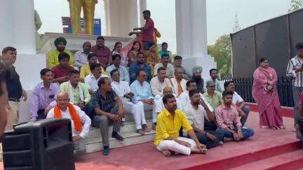 लखनऊ: डॉ. अंबेडकर के पोस्टर पर BJP का प्रदर्शन,डॉ. अंबेडकर के पोस्टर मामले पर BJP का प्रदर्शन।
#news #viral #shorts