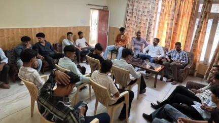 बंगाणा: बंगाणा में कुटलैहड़ युवा कांग्रेस ने निर्दोष नागरिकों की हत्या पर दी श्रद्धांजलि